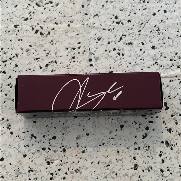 NWT MAC Cosmetics Aaliyah Try Again Matte Lipstick - Picture 7 of 10